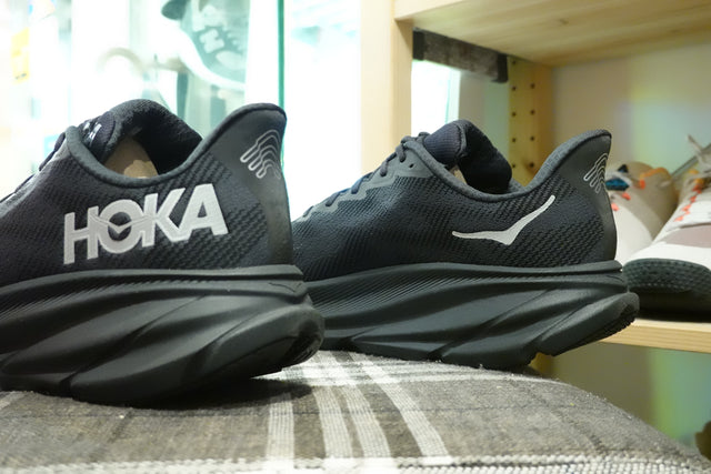 Hoka WMNS Clifton 9 Goretex - Black/Black-Preorder Item-Navy Selected Shop