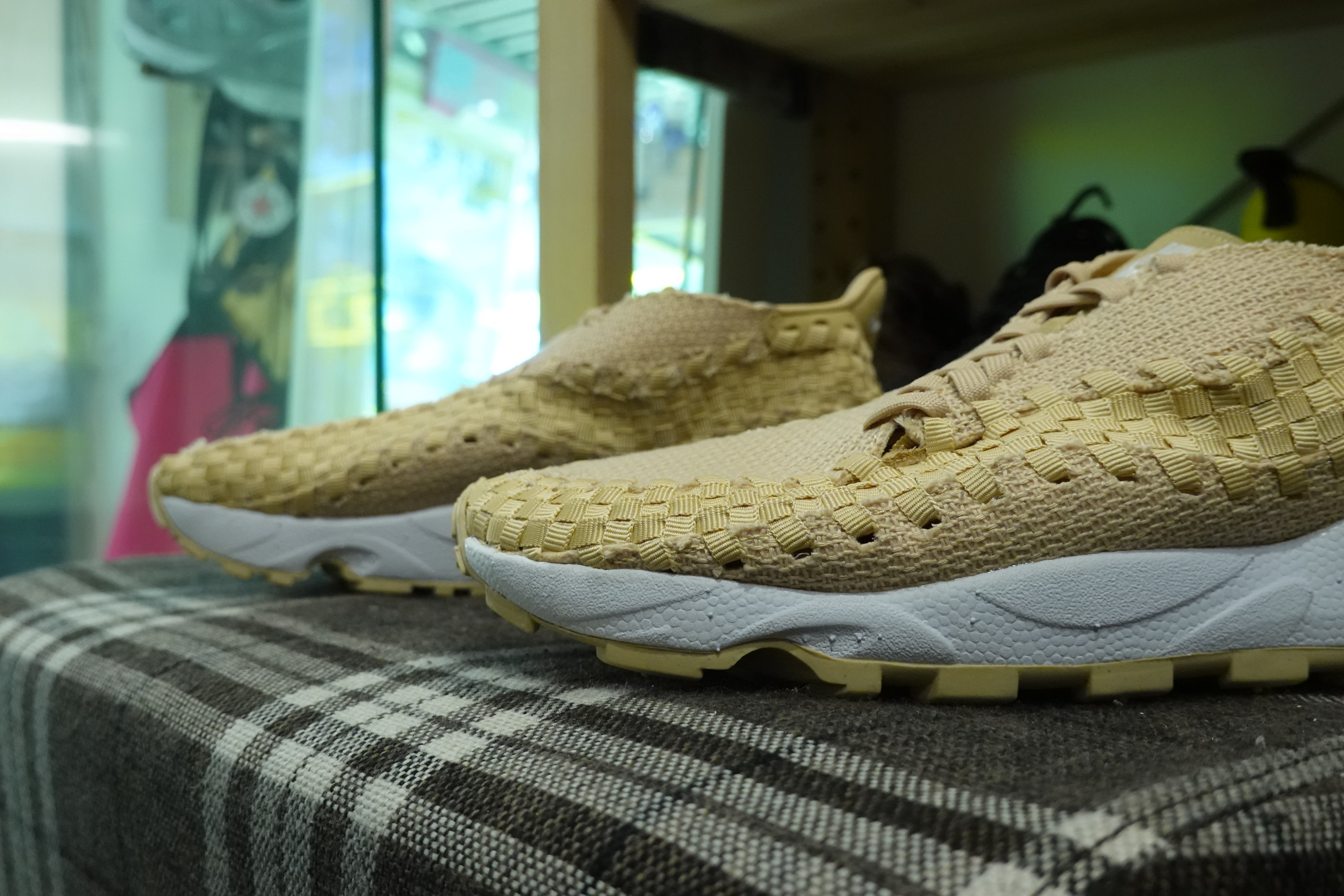 Nike WMNS Air Footscape Woven Sesame Phantom US 5