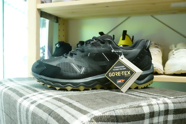 Mizuno Wave Mujin TL Goretex - Black/Gum