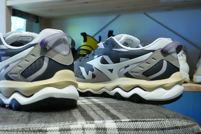 Mizuno Wave Mujin TL Goretex - Ebony/Pristine/Vintage Khaki-Preorder Item-Navy Selected Shop