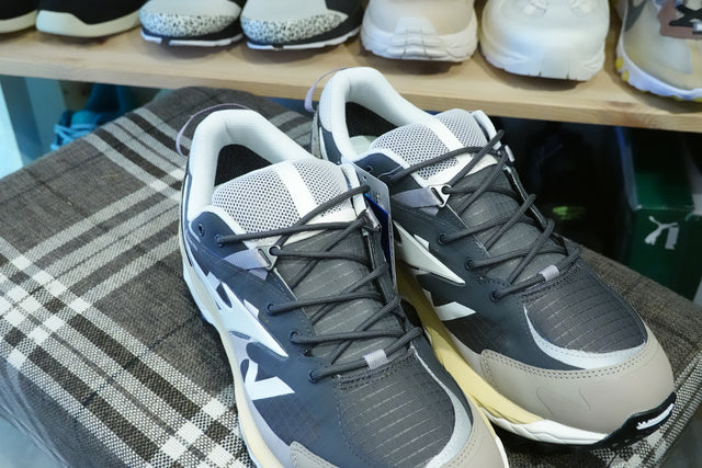 Mizuno Wave Mujin TL Goretex - Ebony/Pristine/Vintage Khaki-Preorder Item-Navy Selected Shop