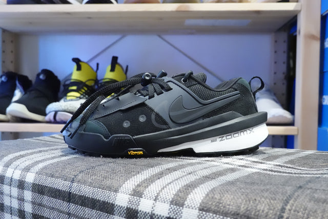 Sacai x Nike Zegamadome - Black/Anthracite Black