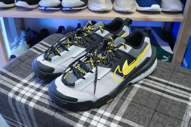 Sacai x Nike Zegamadome - Matte Silver/Tour Yellow/Black-Preorder Item-Navy Selected Shop