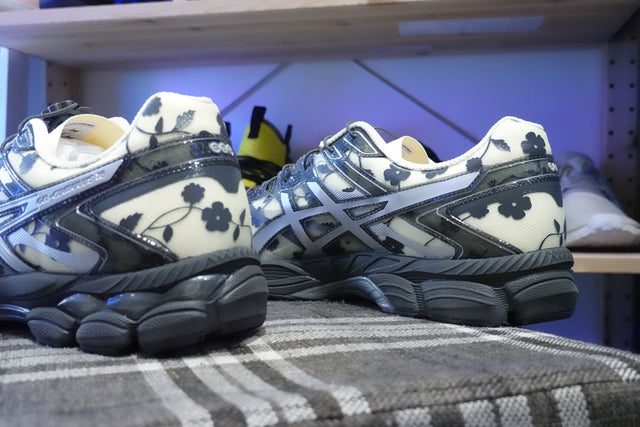 Cecilie Bahnsen x Asics Gel-Cumulus 16 SSCB - Ivory/Black-Preorder Item-Navy Selected Shop
