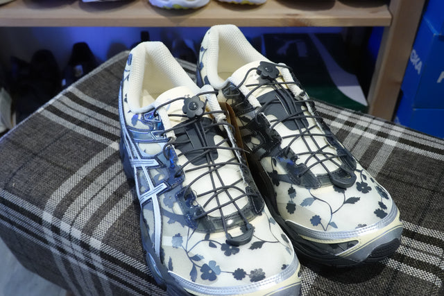 Cecilie Bahnsen x Asics Gel-Cumulus 16 SSCB - Ivory/Black-Preorder Item-Navy Selected Shop