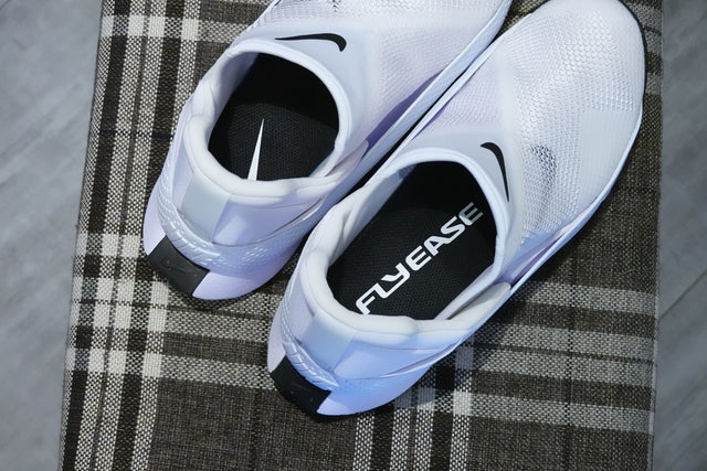 Nike WMNS Go FlyEase - White/Black-Preorder Item-Navy Selected Shop
