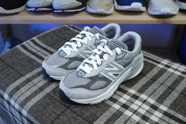 New Balance Little Kids Laces PC990GL6-Preorder Item-Navy Selected Shop