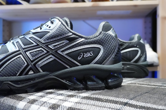 UNAFFECTED x Asics GEL-Nimbus 10.1 - Silver/Black-Preorder Item-Navy Selected Shop