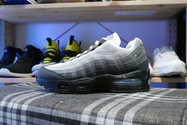 Nike WMNS Air Max 95 Big Bubble - Black/White/Reflect Silver/Medium Olive-Preorder Item-Navy Selected Shop