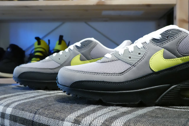 Nike Air Max 90 - Black/Anthracite/Light Charcoal/Neon Yellow-Preorder Item-Navy Selected Shop