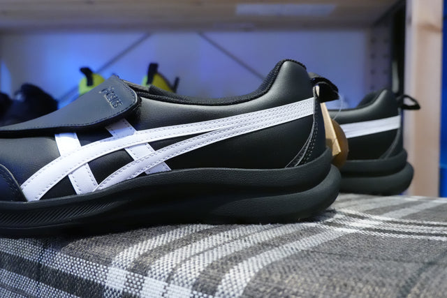 Asics Lifewalker Leather - Black/White-Preorder Item-Navy Selected Shop