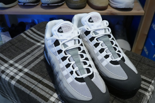 Nike Air Max 95 OG - Black/Medium Ash/Dark Pewter/White-Preorder Item-Navy Selected Shop