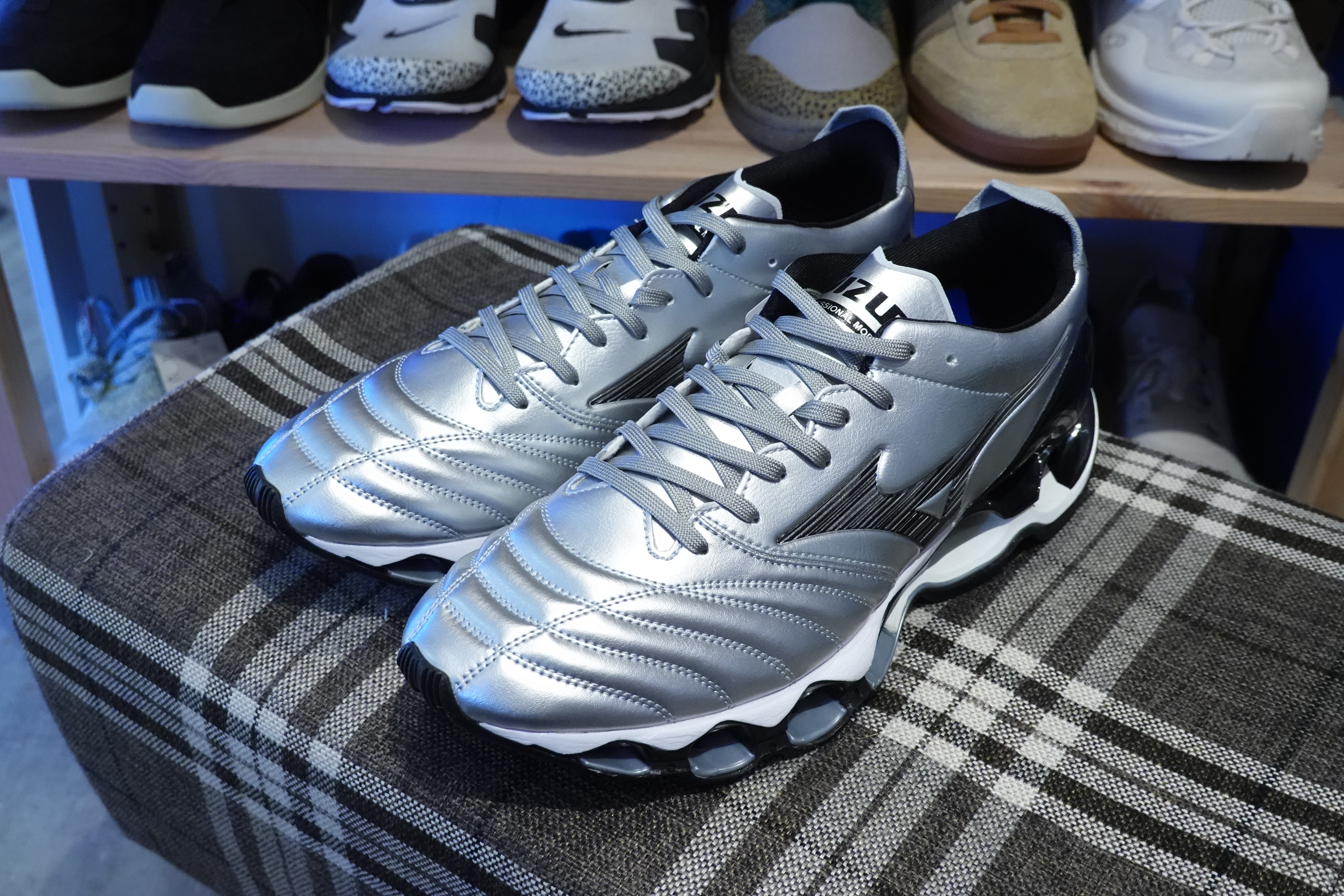 Mizuno Wave Prophecy Morelia Neo - Silver/Black – Navy Selected