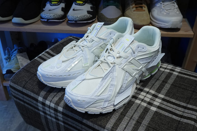 New Balance U1906AE "Glow In The Dark"-Preorder Item-Navy Selected Shop