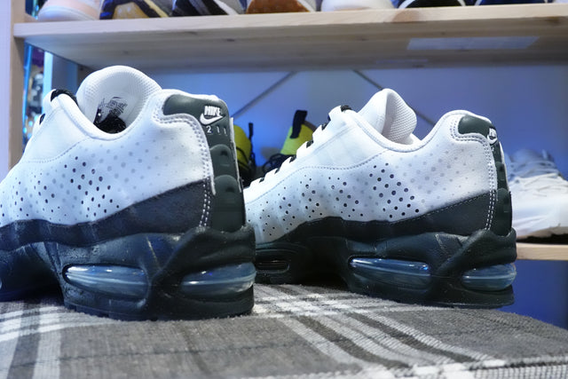 Nike Air Max 95 Big Bubble SE - Photon Dust/Metallic Silver-Preorder Item-Navy Selected Shop