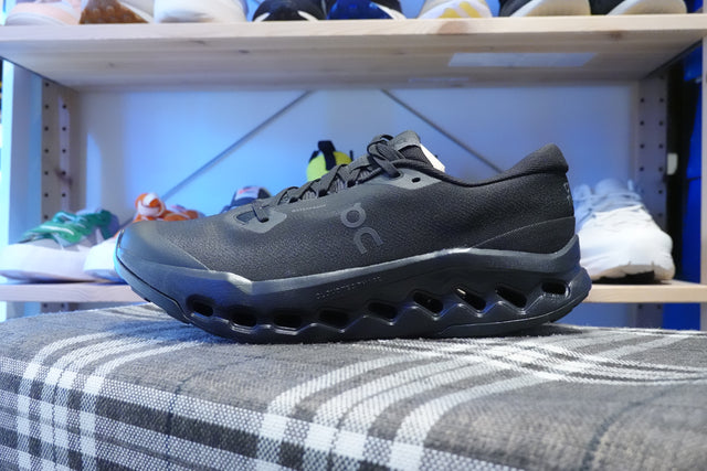 On WMNS Cloudsurfer Trail 2 Waterproof - Black/Black-Preorder Item-Navy Selected Shop