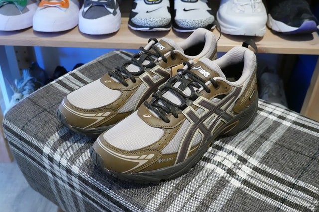 アシックス GEL-VENTX GORE-TEX - ドリフトウッド/ブラウニッシュストーム