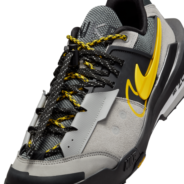 Sacai x Nike Zegamadome - Matte Silver/Tour Yellow/Black-Preorder Item-Navy Selected Shop