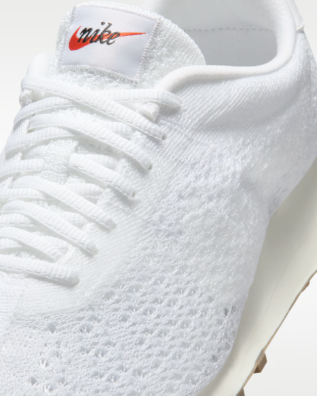 Nike LD-1000 Flyknit - White/Sail-Preorder Item-Navy Selected Shop