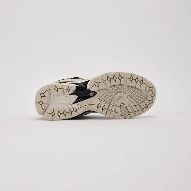 New Balance M2002RTZ-Preorder Item-Navy Selected Shop