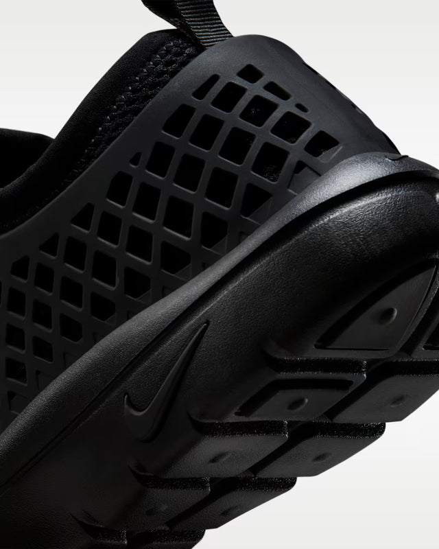 Nike WMNS Rejuven8 Run SP - Black/Sail-Preorder Item-Navy Selected Shop