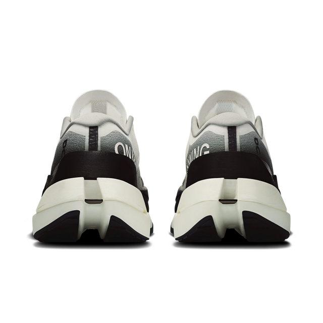 On WMNS Cloudboom Max - White/Black