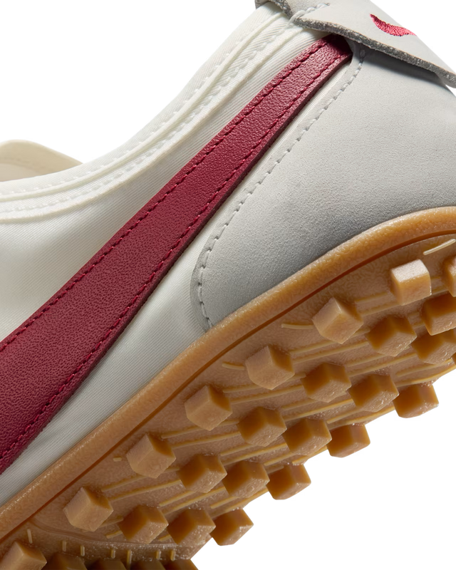 Nike WMNS Moon Shoe OG SP - Summit White/Team Crimson-Preorder Item-Navy Selected Shop