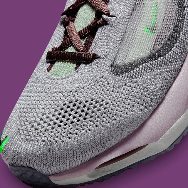 nike flyknit burgundy