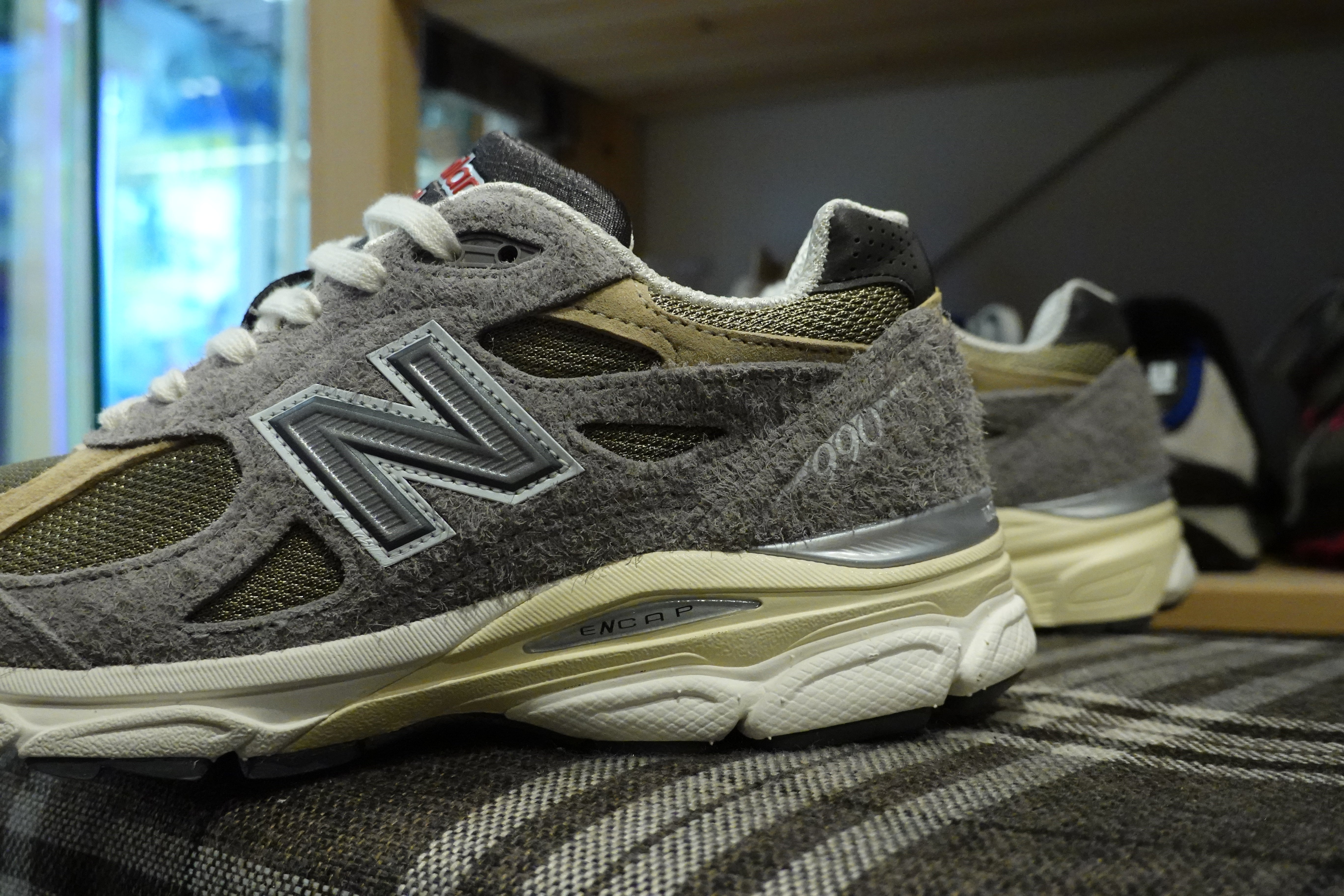 NEW BALANCE M990TG3 TEDDY SANTIS-