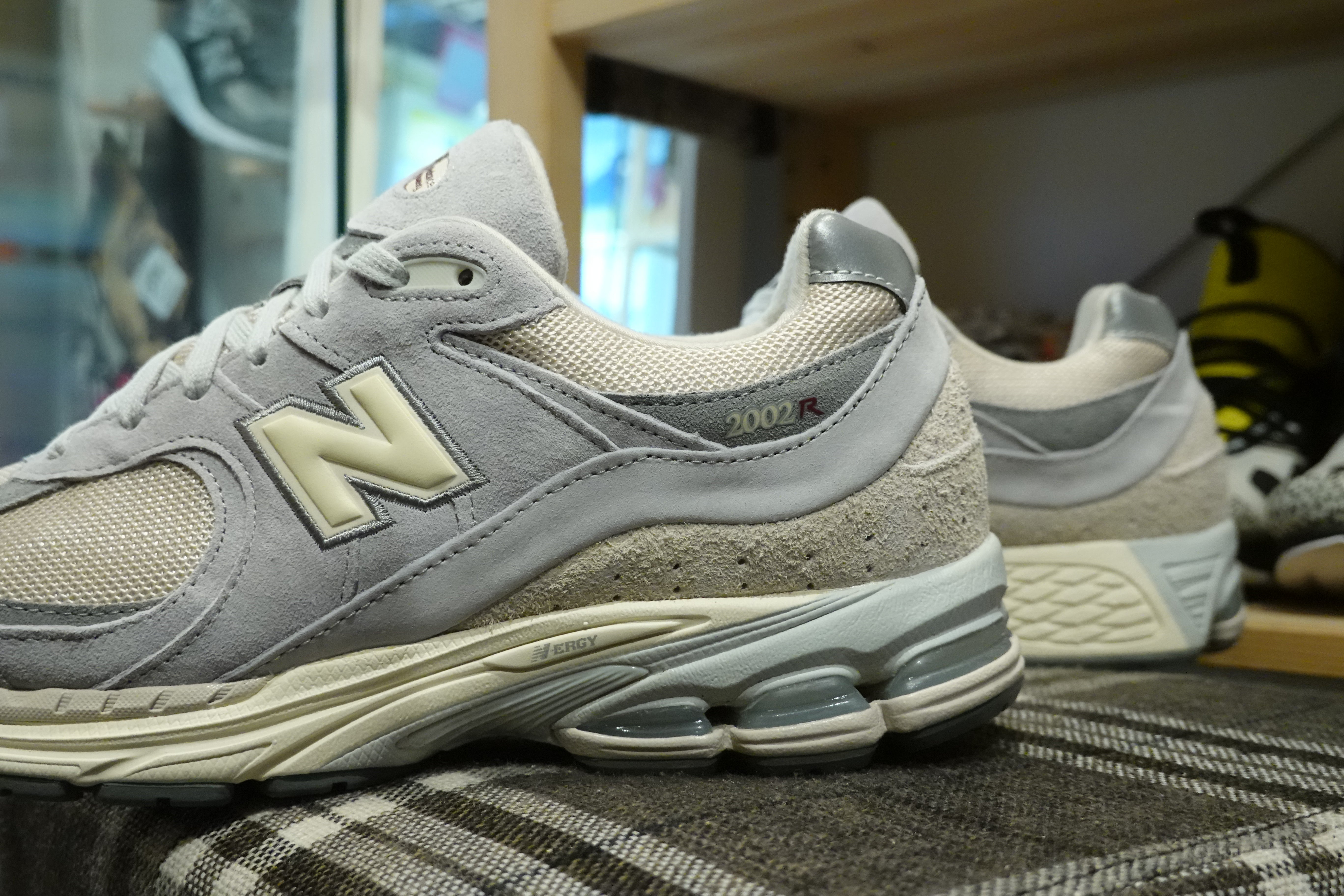 ［美品］new balance m2002rln US8