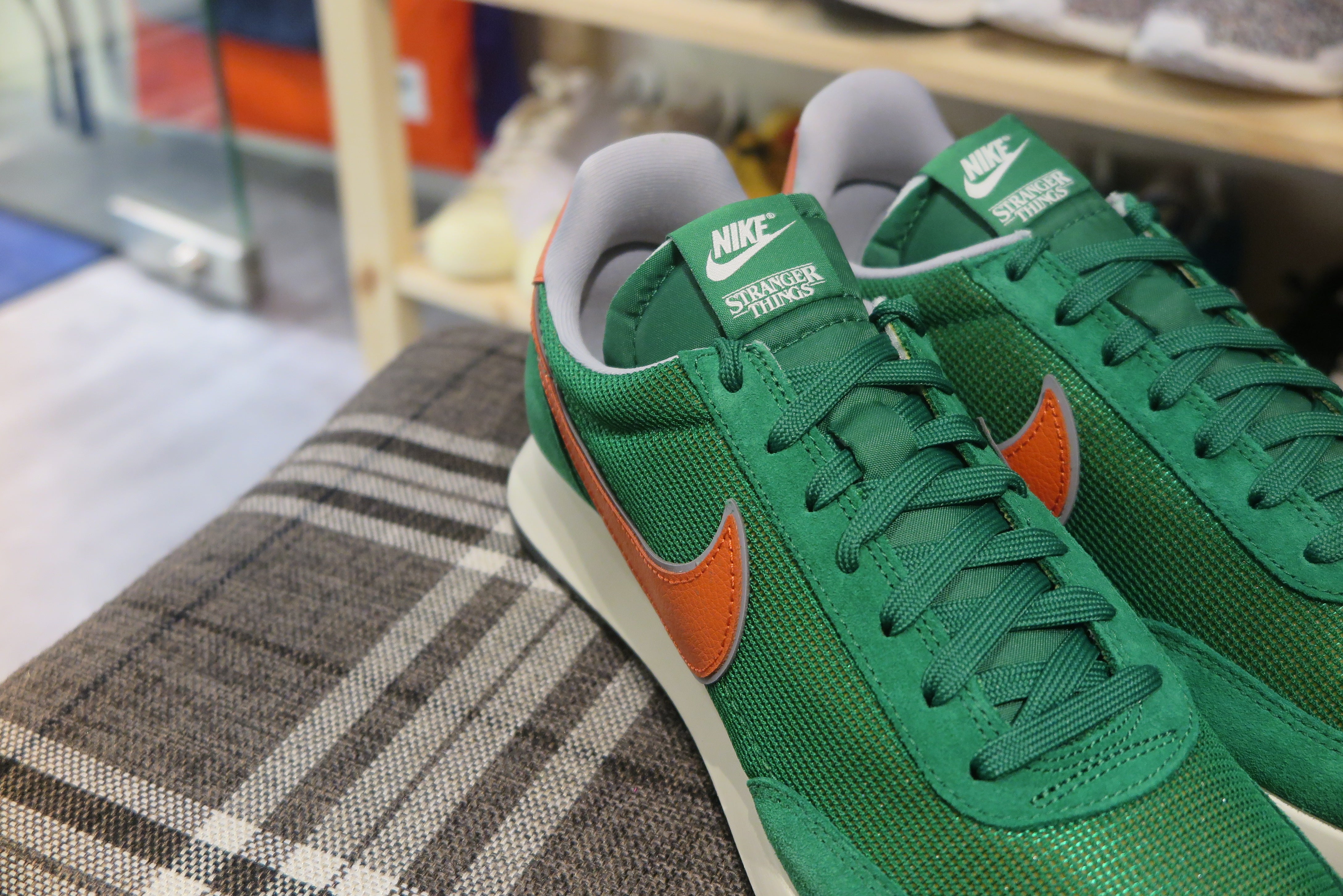 nike stranger things air tailwind