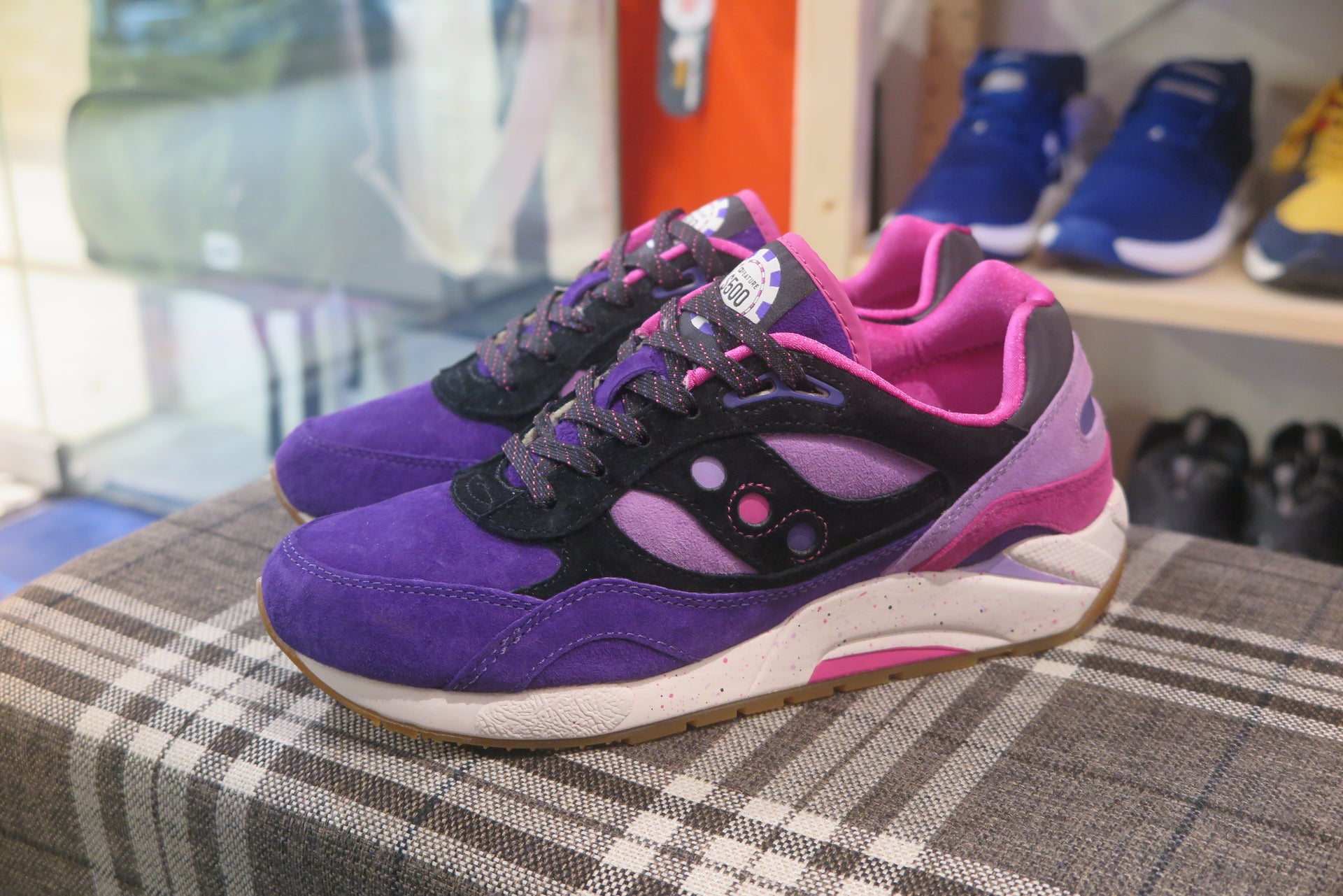 Saucony barney online