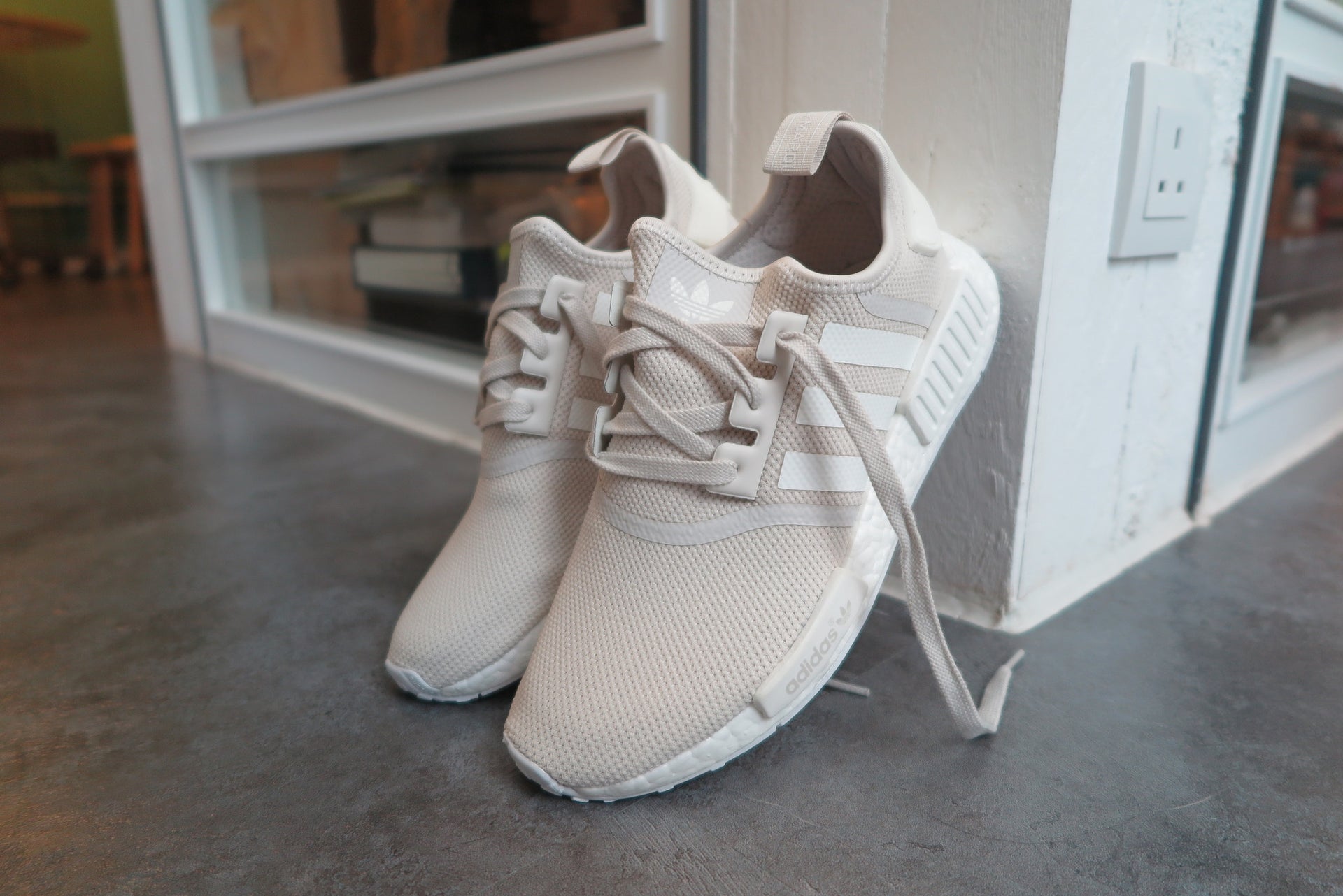 adidas WMNS NMD_R1 